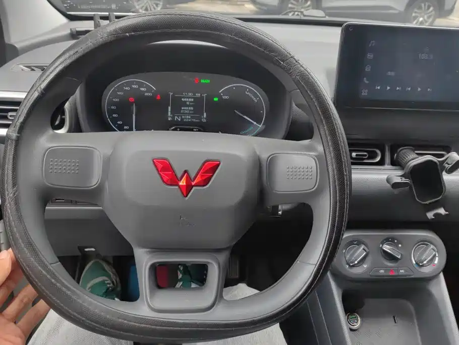 Wuling Hongguang EV — миниатюра 12