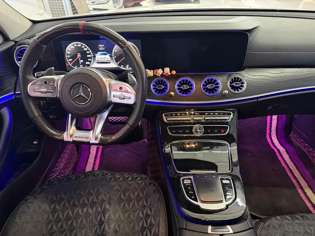 Mercedes-Benz E-Class — миниатюра 6