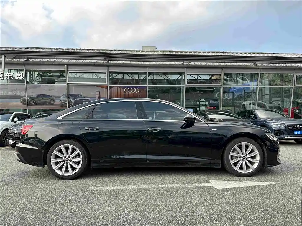Audi A6L — миниатюра 3