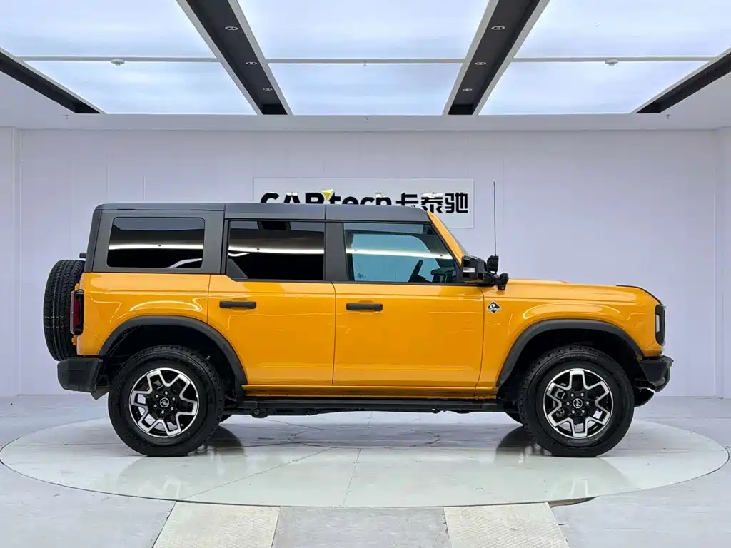 Ford Bronco — миниатюра 6