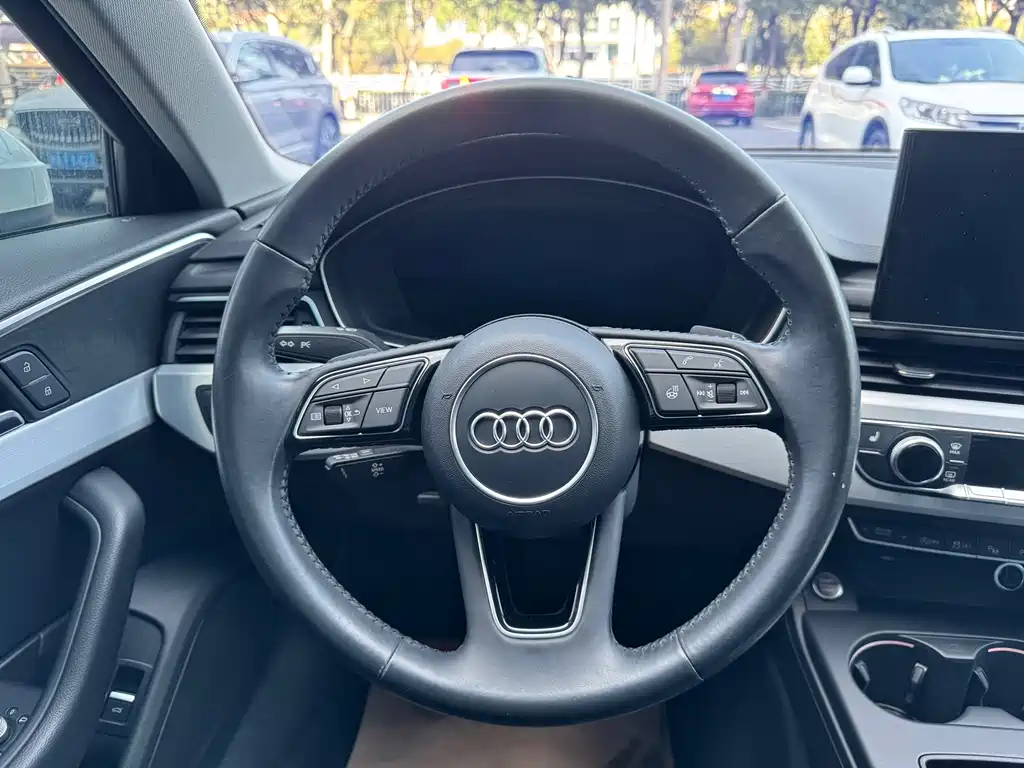 Audi A4L — миниатюра 7