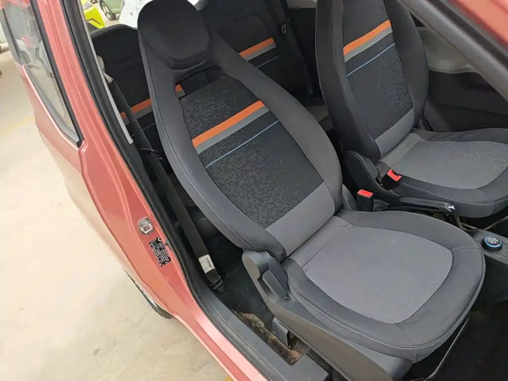 Wuling MINIEV — миниатюра 25