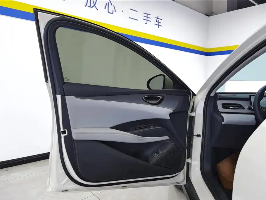 BYD Seal 06 06 2026 DM-i 128KM Luxury