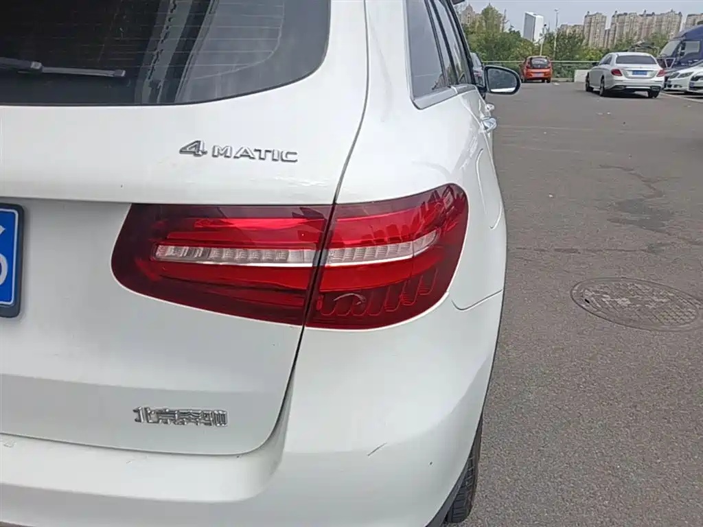 Mercedes-Benz GLC 2016 GLC 260 4MATIC Luxury