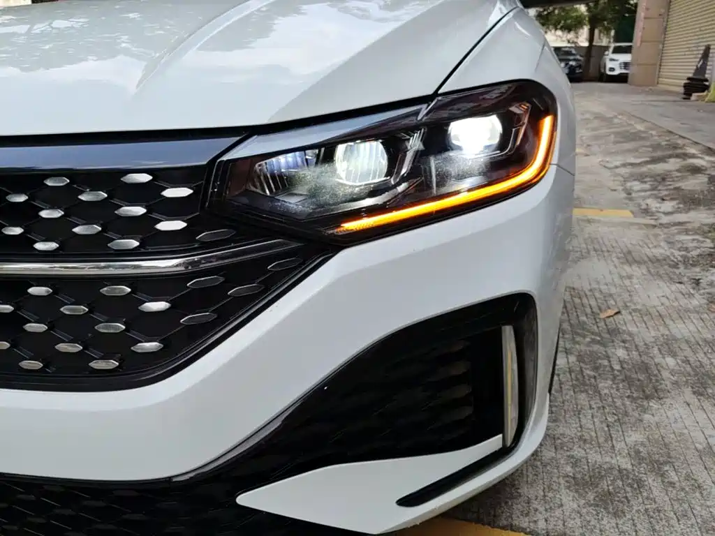 Volkswagen Lavida — миниатюра 24