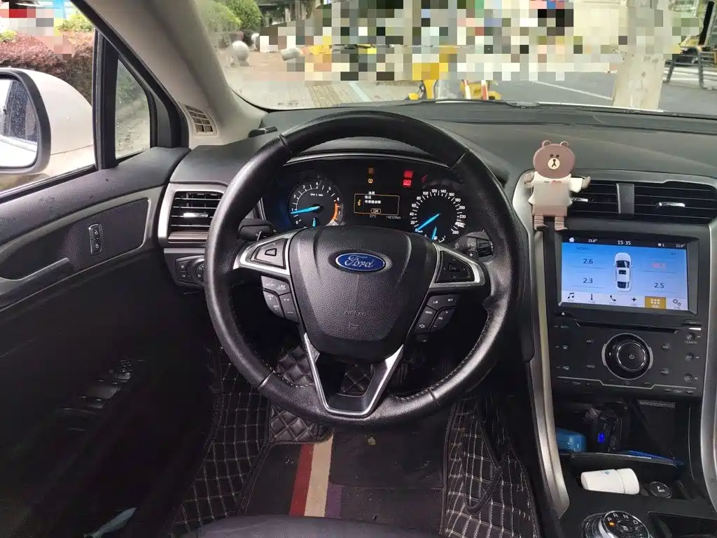 Ford Mondeo — миниатюра 12
