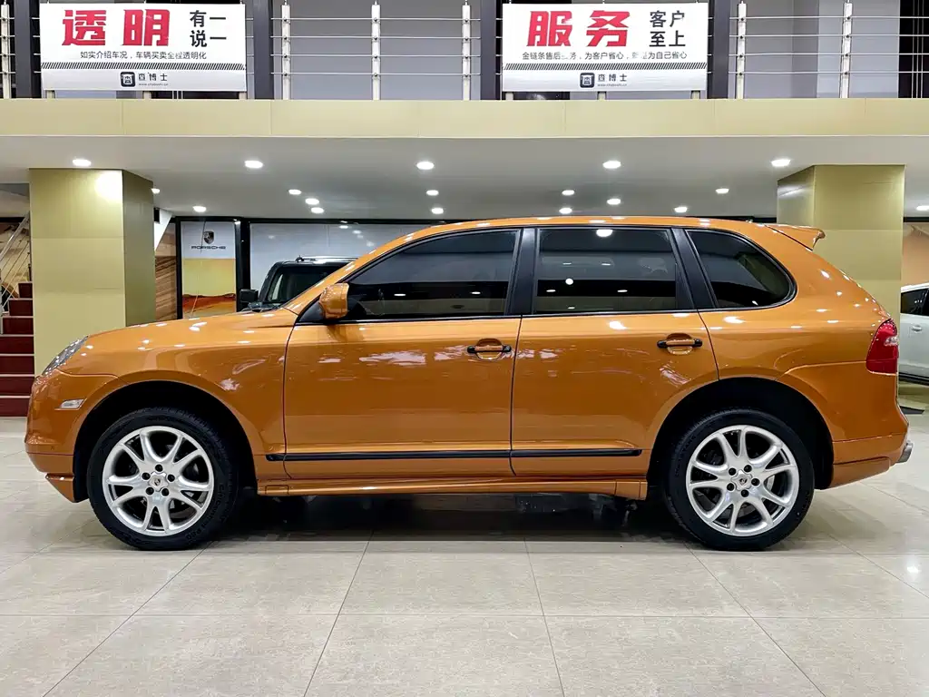 Porsche Cayenne — миниатюра 2