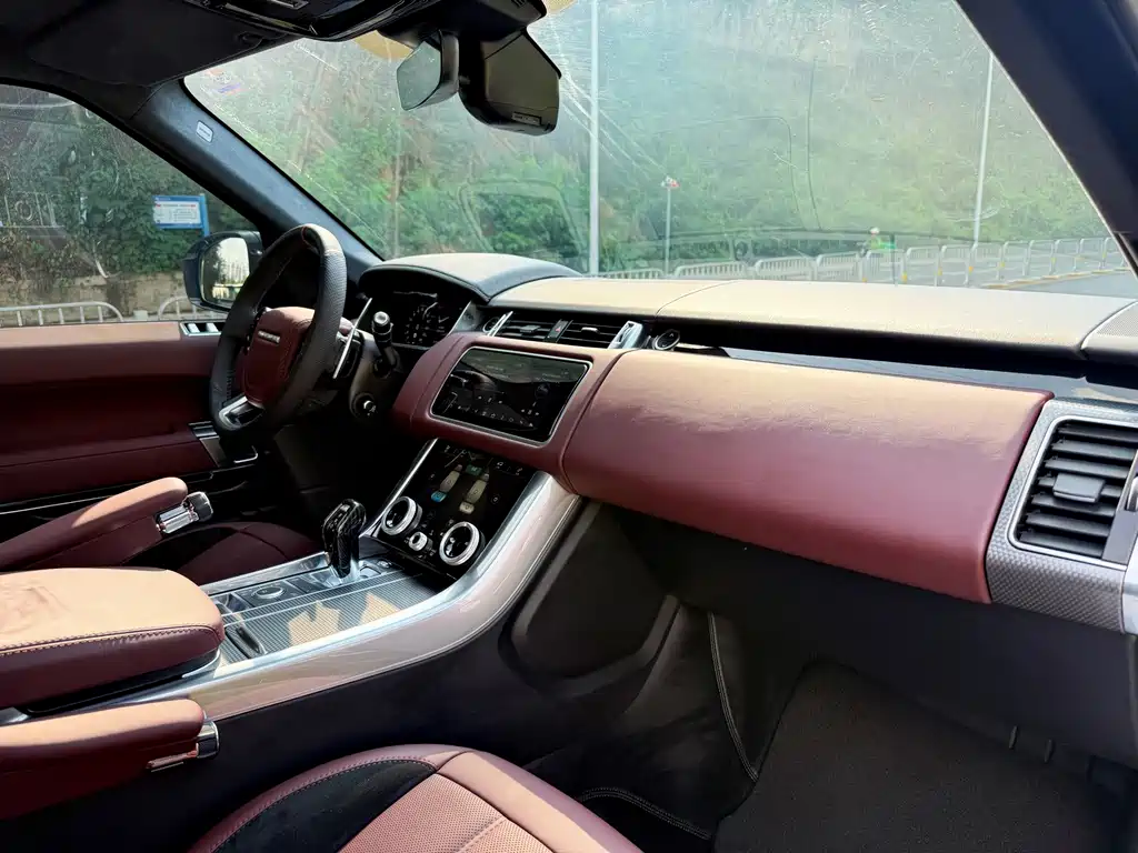 Land Rover Sport — миниатюра 16
