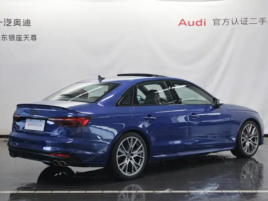 Audi S4 2024 — фото 5