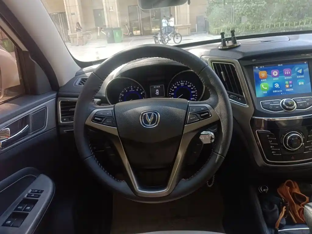 Changan CS35 — миниатюра 11