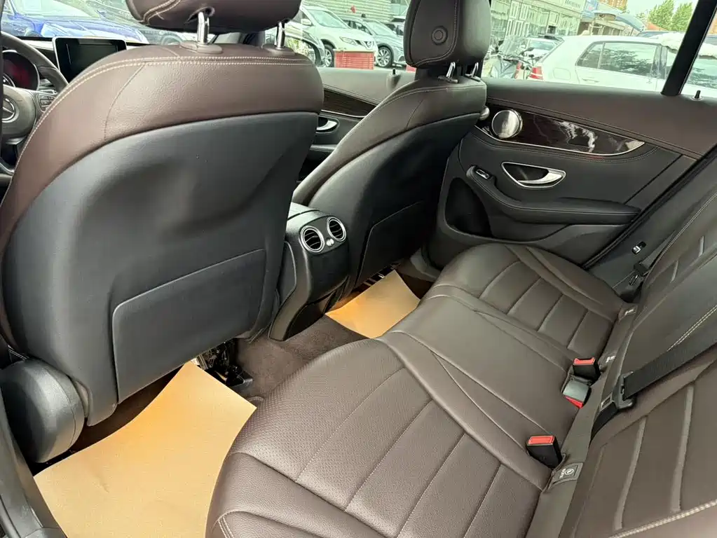 Mercedes-Benz GLC 2017 GLC 260 4MATIC
