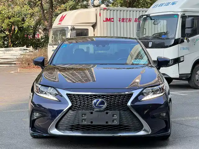 LEXUS ES 2017