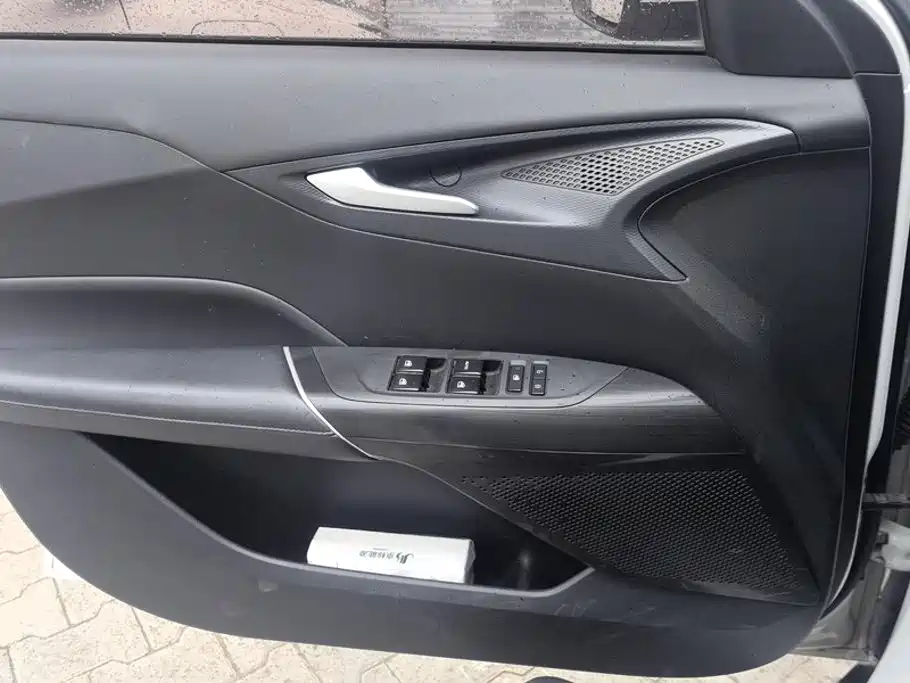 Changan Yida — миниатюра 7