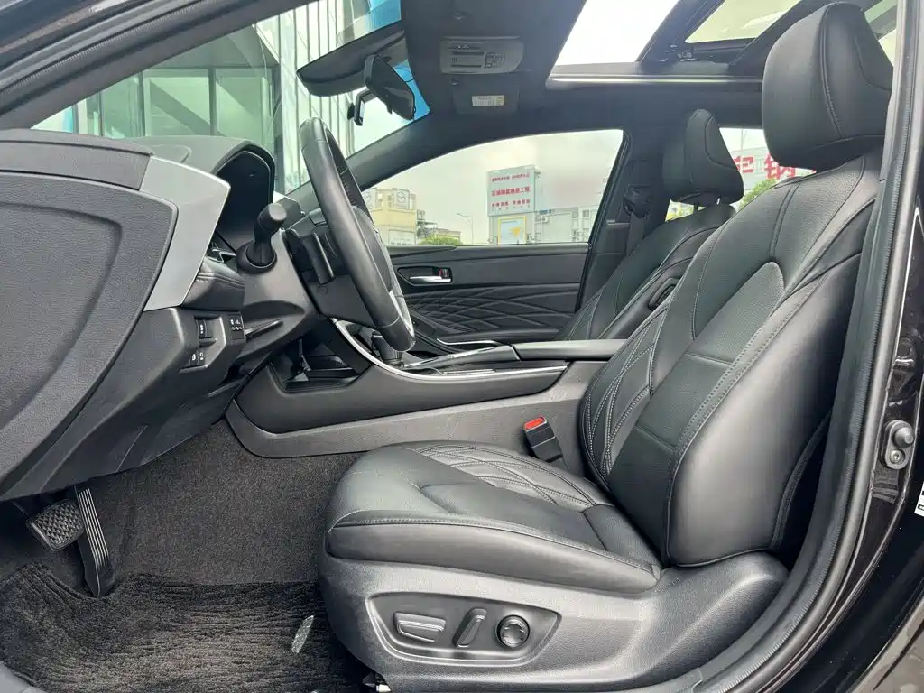 Toyota Avalon — миниатюра 11