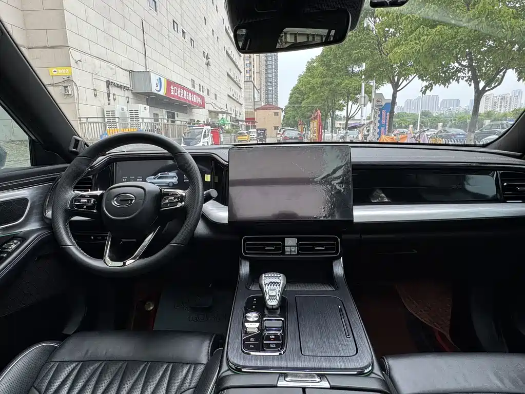 GAC GS8 2022 2.0TM Luxury ( мест)
