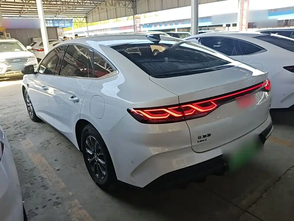 BYD Qin L — миниатюра 5