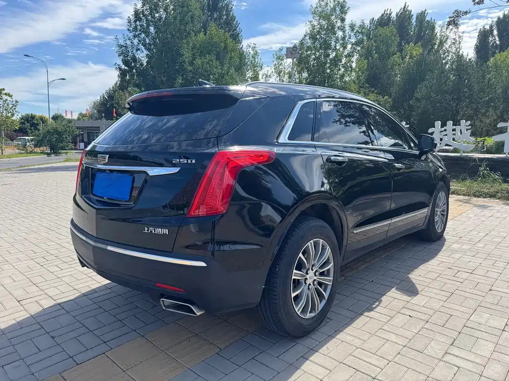 Cadillac XT5 — миниатюра 6
