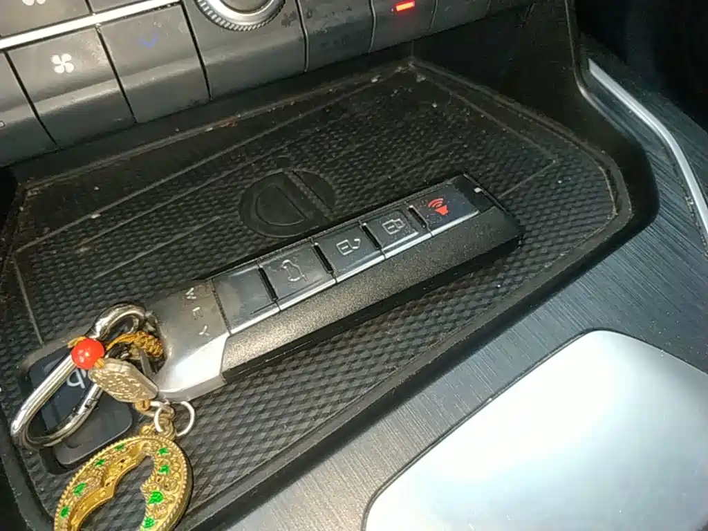 Wey Wey VV6 — миниатюра 9