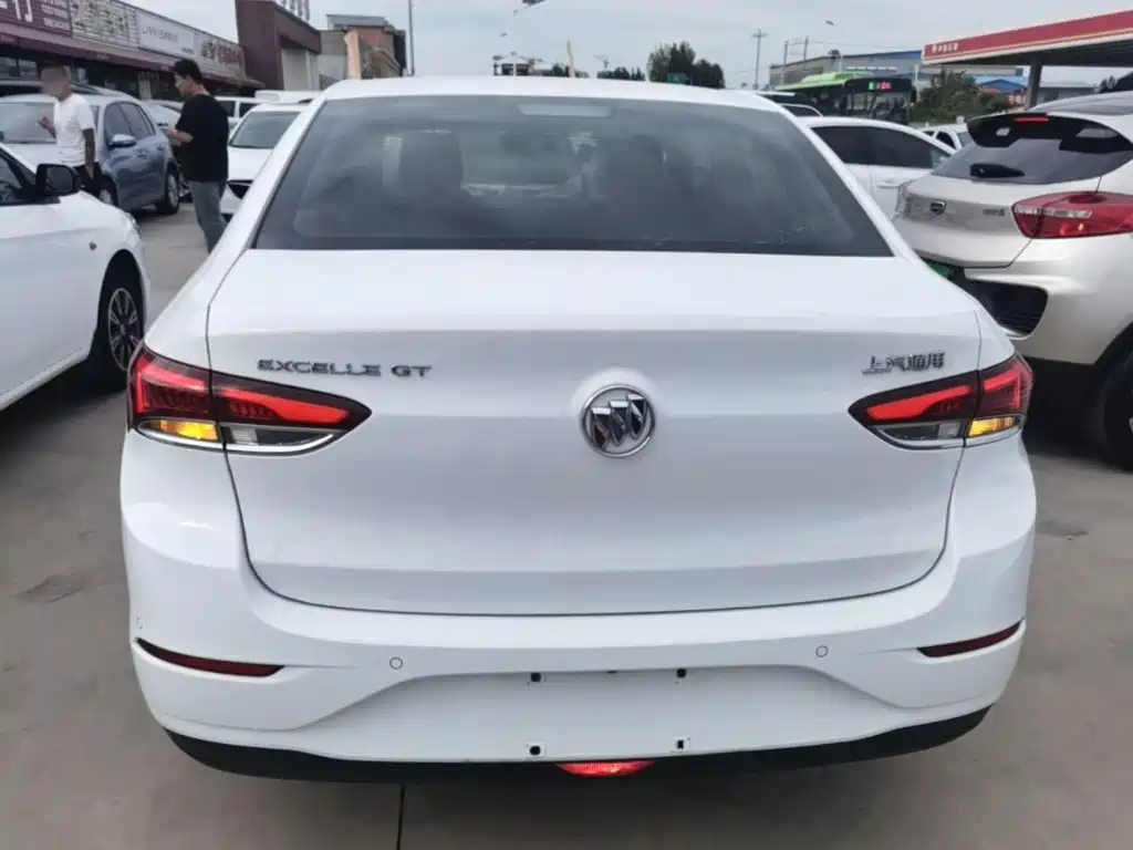 Buick Excelle — миниатюра 6