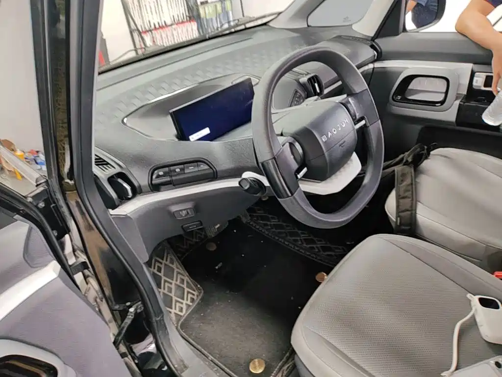 Baojun KiWi EV — миниатюра 16
