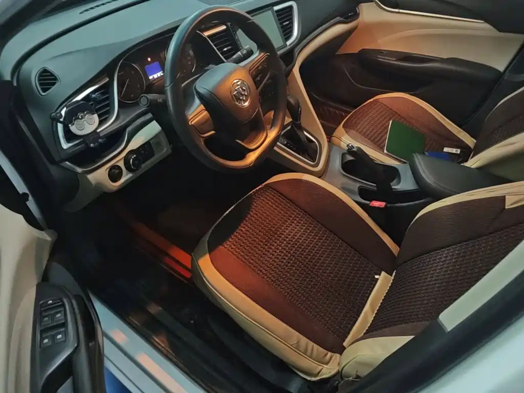 Buick Excelle — миниатюра 12