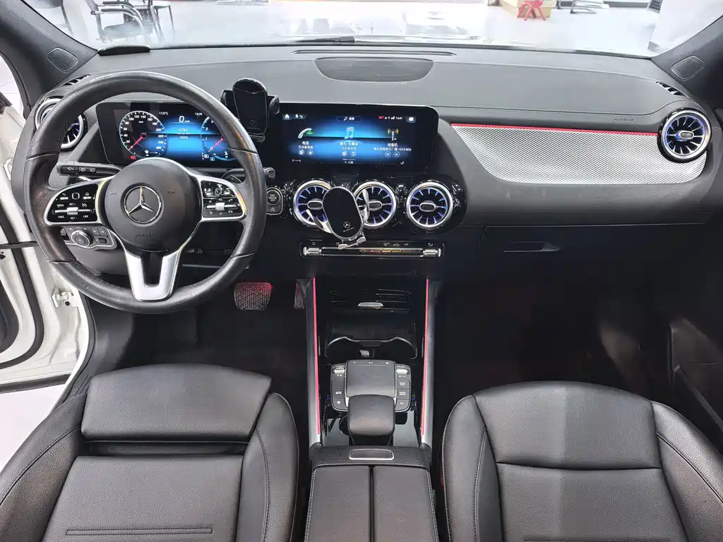 Mercedes-Benz GLA 2023 — фото 7