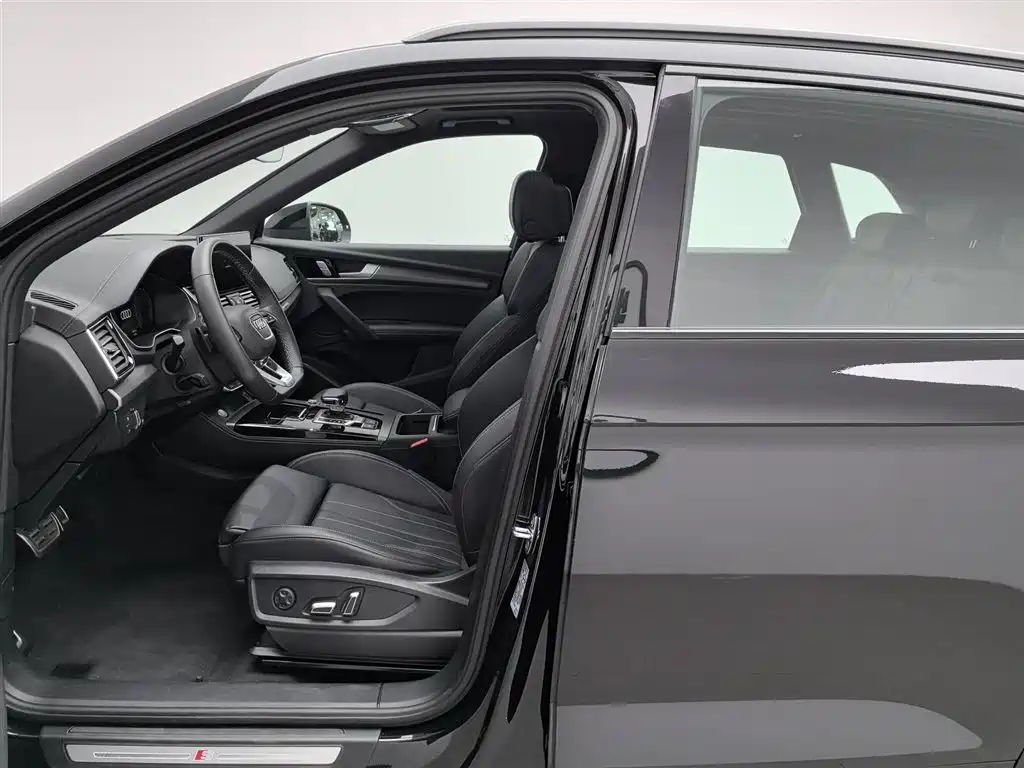 Audi Q5L 2025 45 40 TFSI Fashion