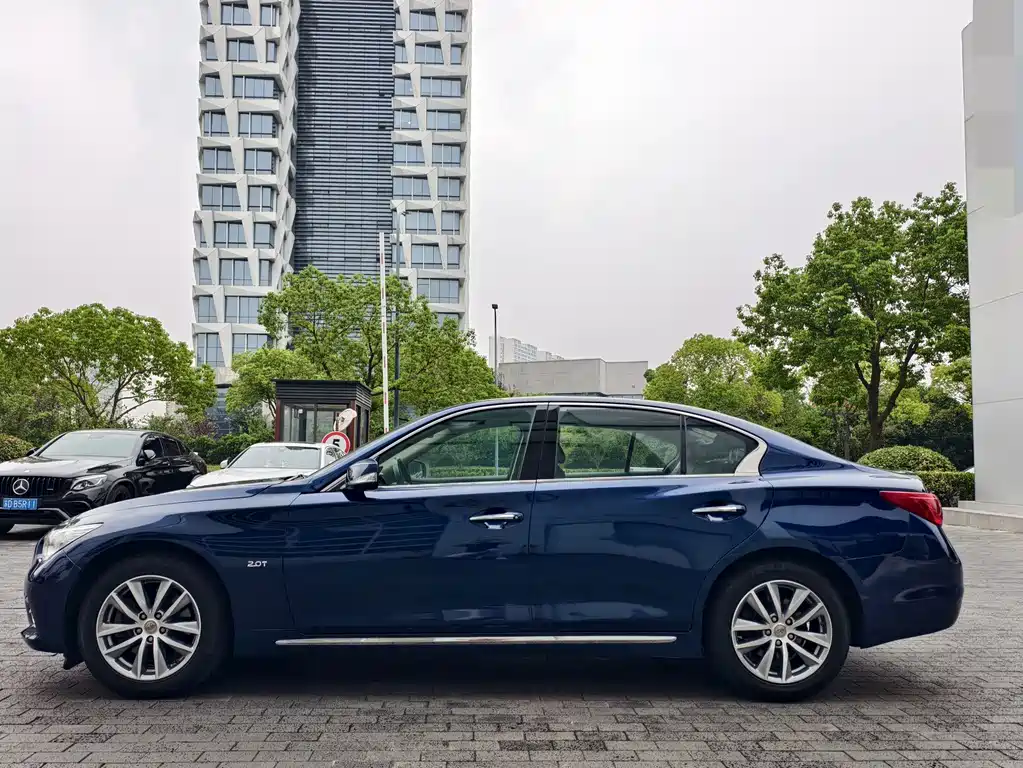 Infiniti Q50L — миниатюра 4