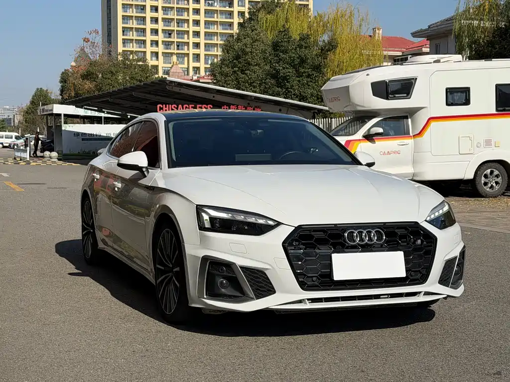 Audi A5 2023 Sportback 40 TFSI quattro Luxury