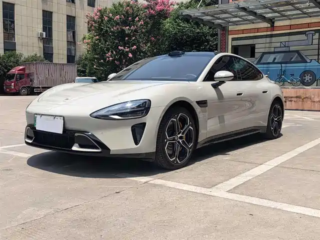 XIAOMI CAR XIAOMI SU7 2024