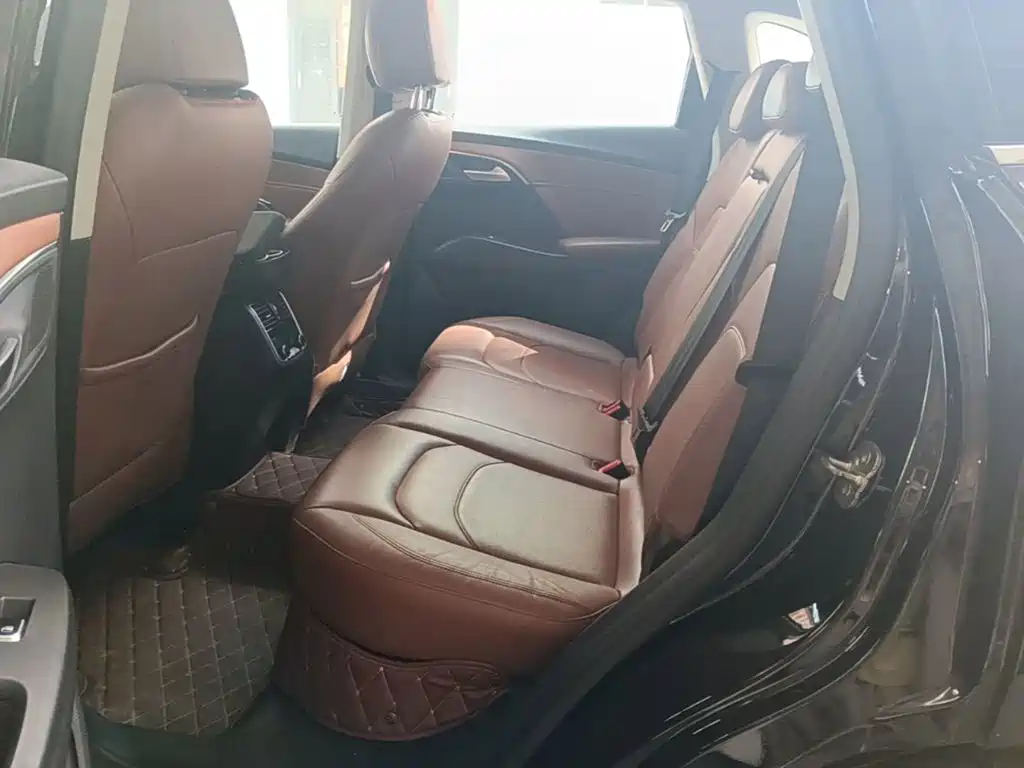 Borgward BX7 — миниатюра 17