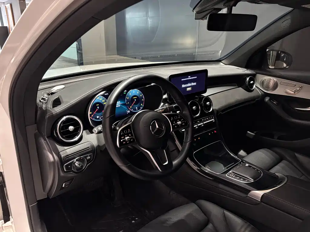 Mercedes-Benz GLC 2021 GLC 260 4MATIC SUV