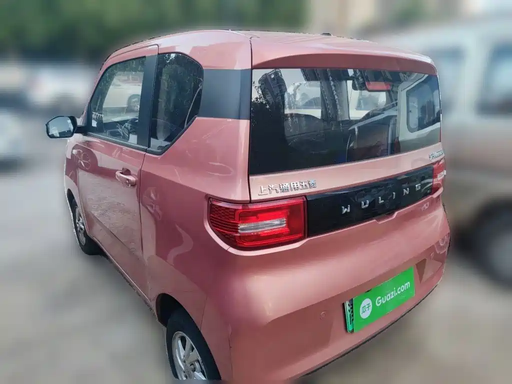 Wuling MINIEV — миниатюра 4