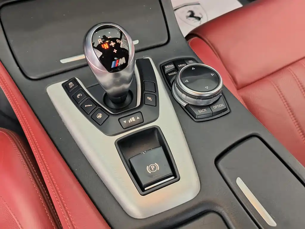BMW M5 — миниатюра 8