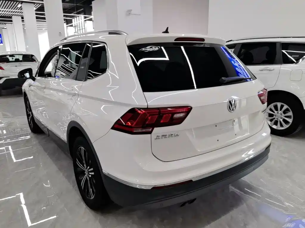 Volkswagen Tiguan L — миниатюра 5
