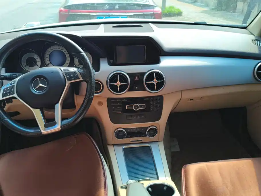 Mercedes-Benz GLK-Class — миниатюра 12