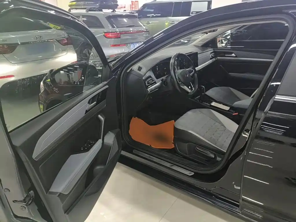 Volkswagen Lavida — миниатюра 16