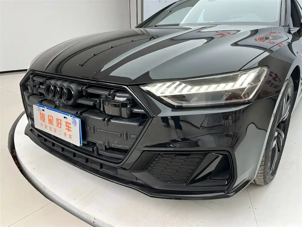 Audi A7L — миниатюра 7