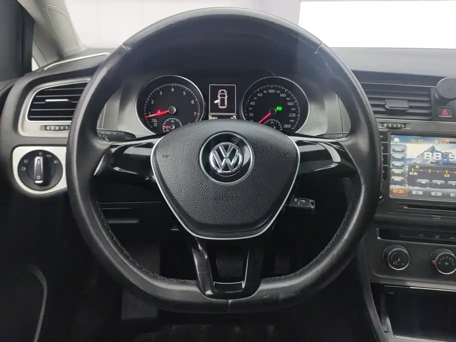 Volkswagen Golf — миниатюра 15