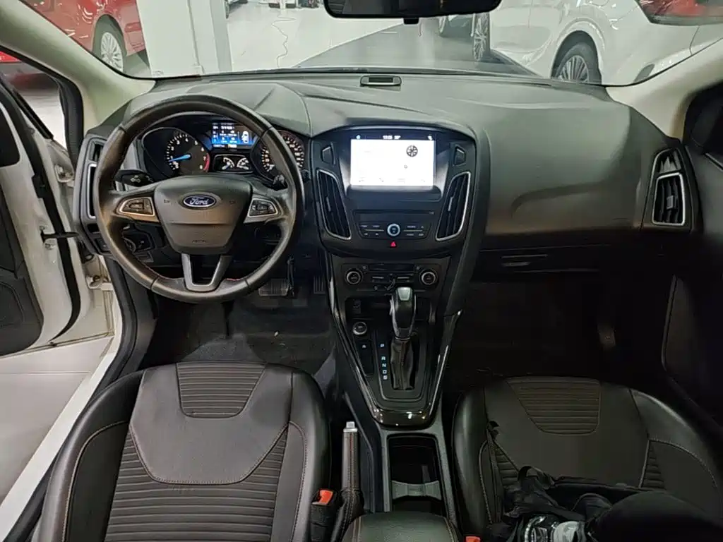 Ford Focus — миниатюра 10