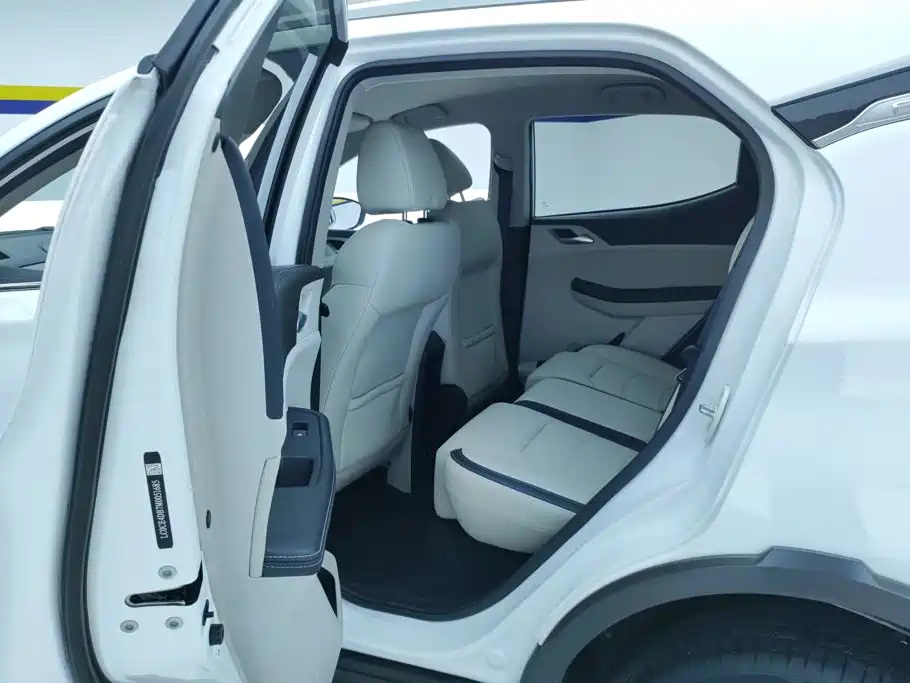 BYD Yuan Pro — миниатюра 11