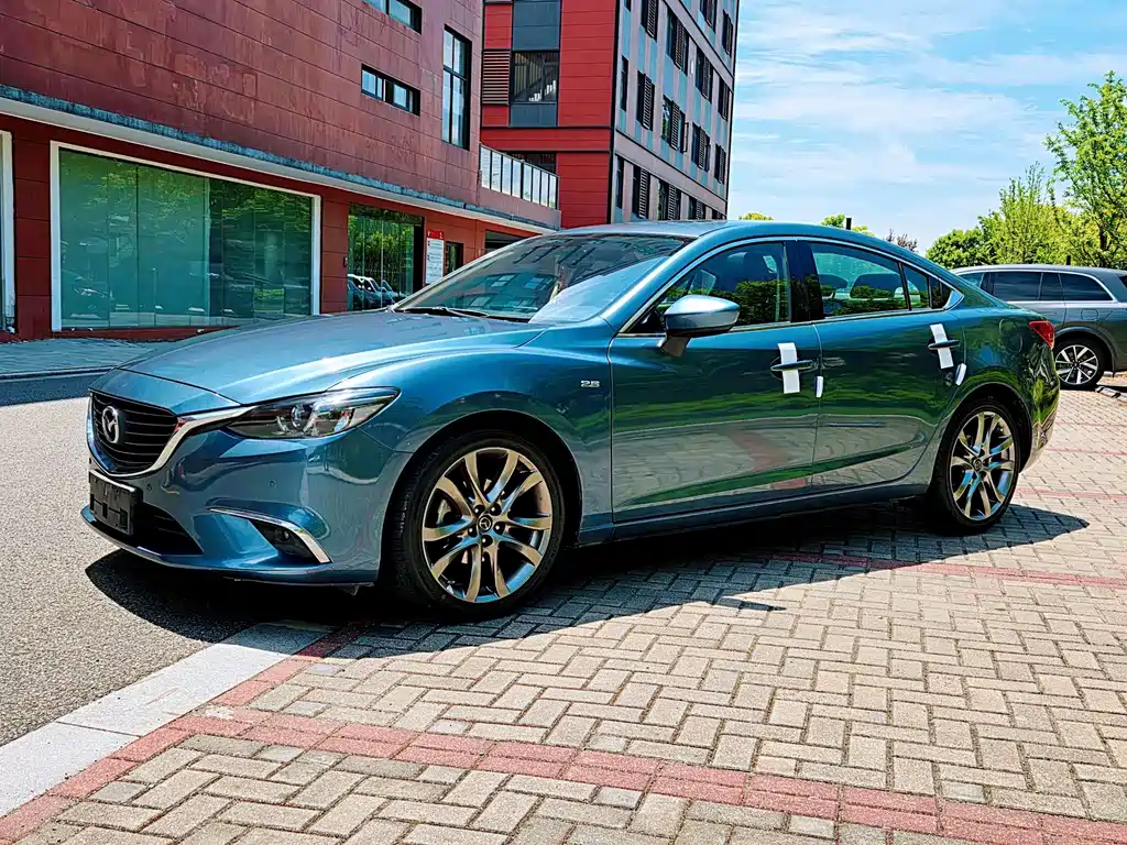 Купить Mazda Atenza