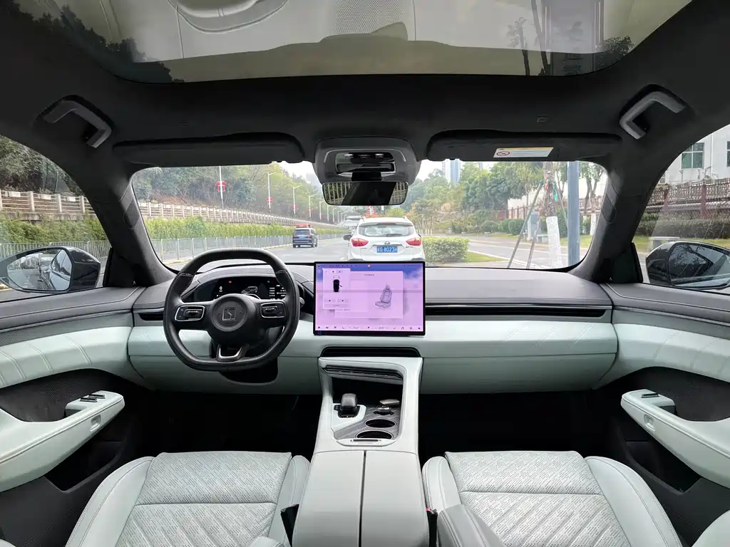 ZEEKR EXTREME KRYPTON 001