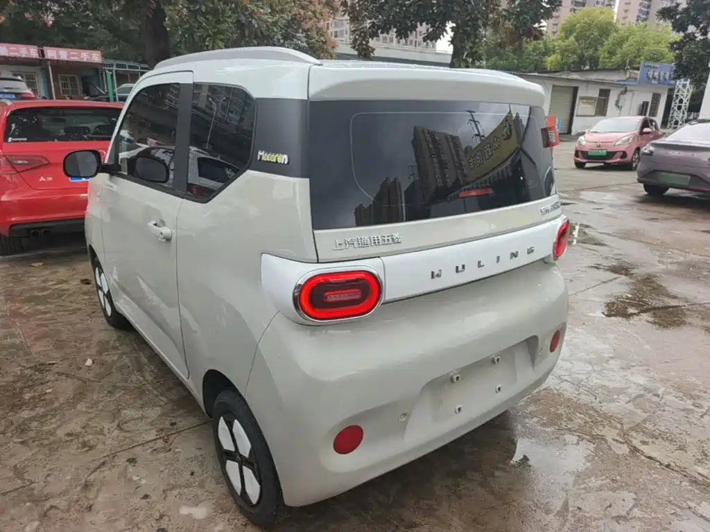 Wuling MINIEV — миниатюра 5