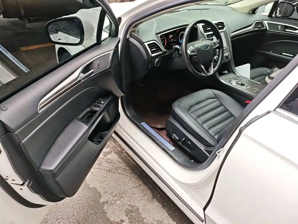 Ford Mondeo — миниатюра 16