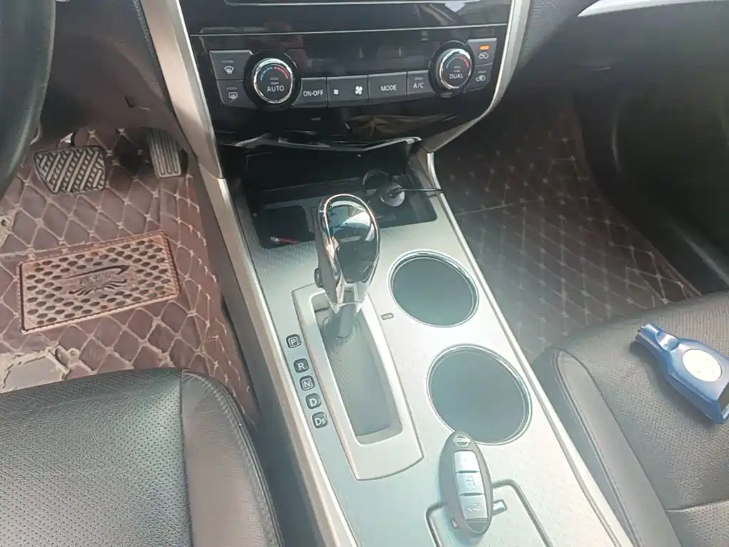 Nissan Teana — миниатюра 14