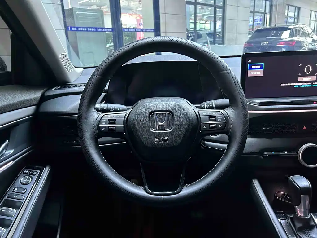 Honda Accord — миниатюра 9