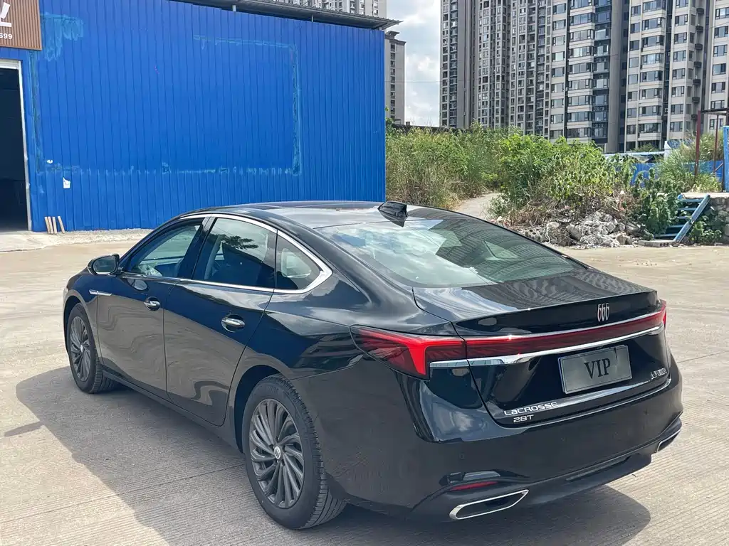Buick LaCrosse — миниатюра 6