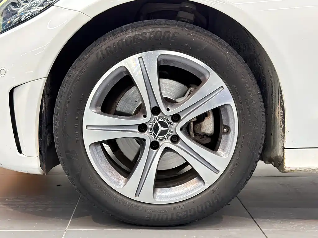 Mercedes-Benz C-Class — миниатюра 14