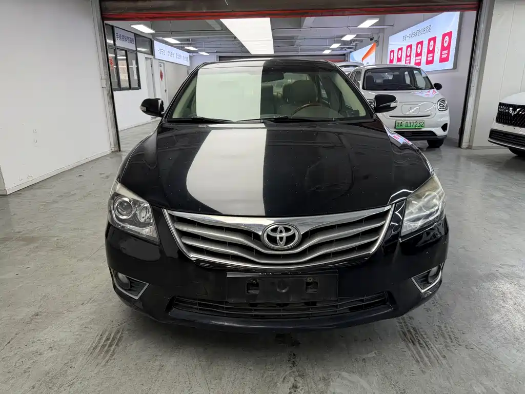 Toyota Camry — миниатюра 2